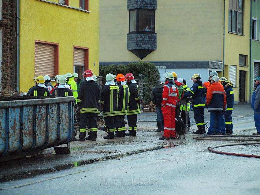 Hausexplosion Bruehl bei Koeln Pingsdorferstr P595.JPG